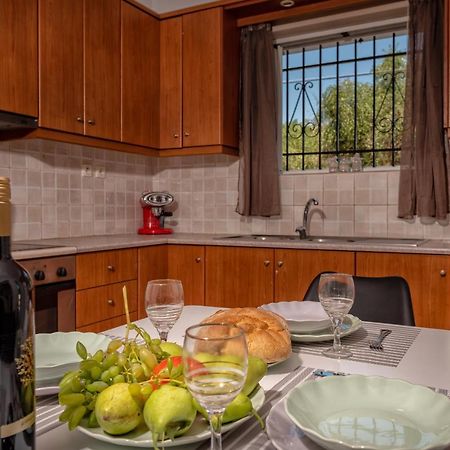 Ruvelis Villa Fiolítis Dış mekan fotoğraf